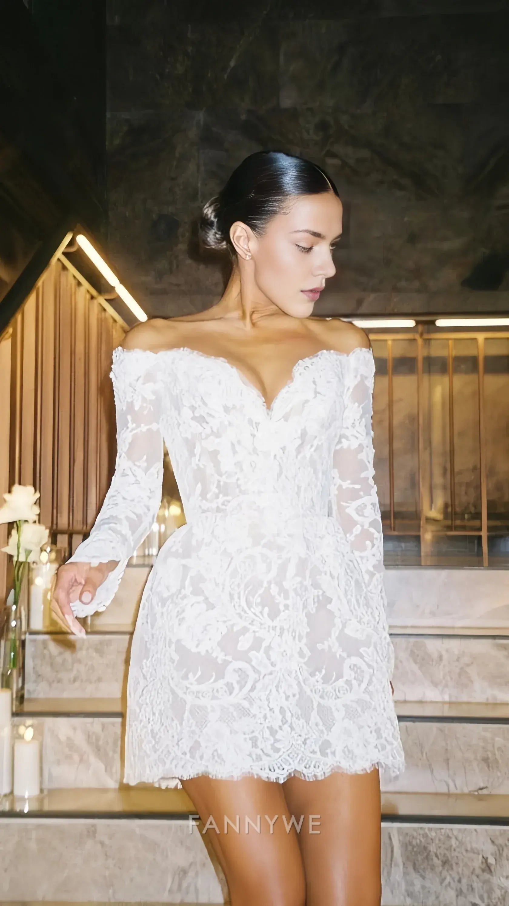 Gorgeous Sheath/Column V Neck Long Sleeve V back Short-Mini Wedding Dresses