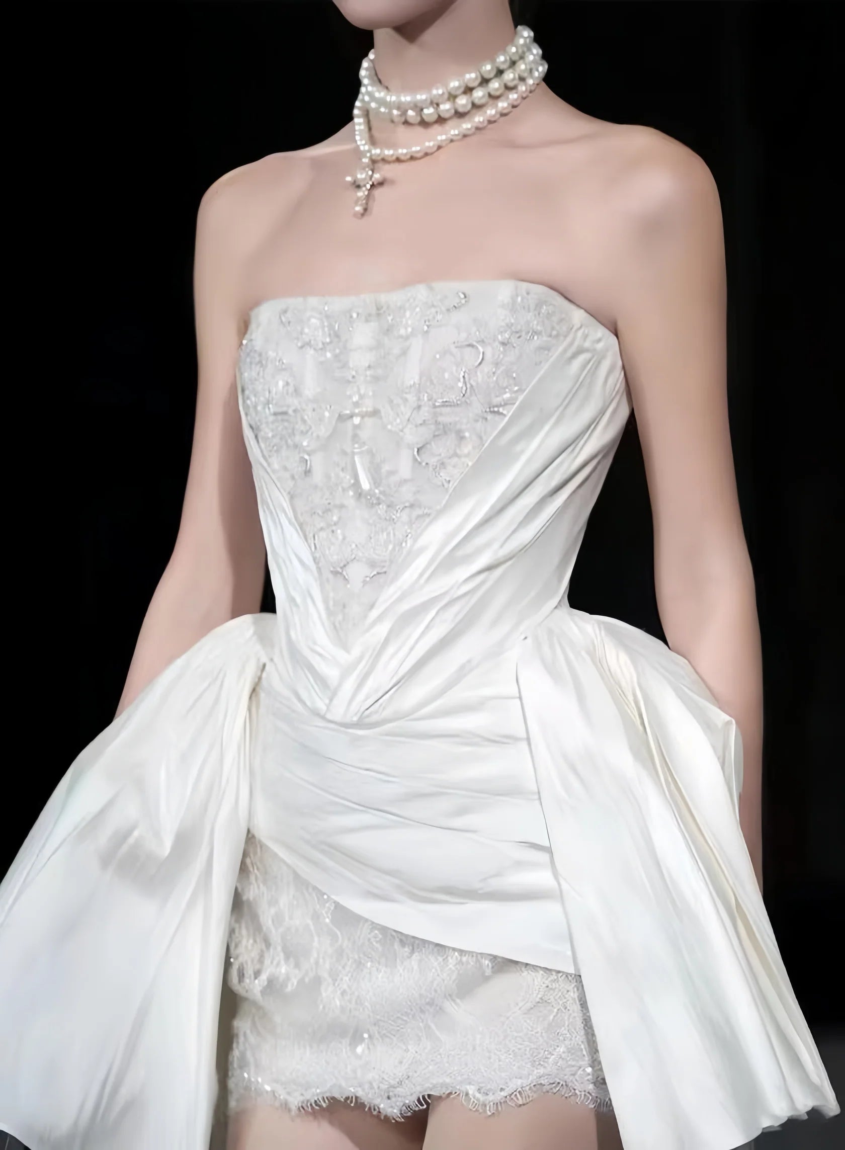 Gorgeous Strapless White Lace Wedding Dresses Mini Bridal Gown Wedding Dress