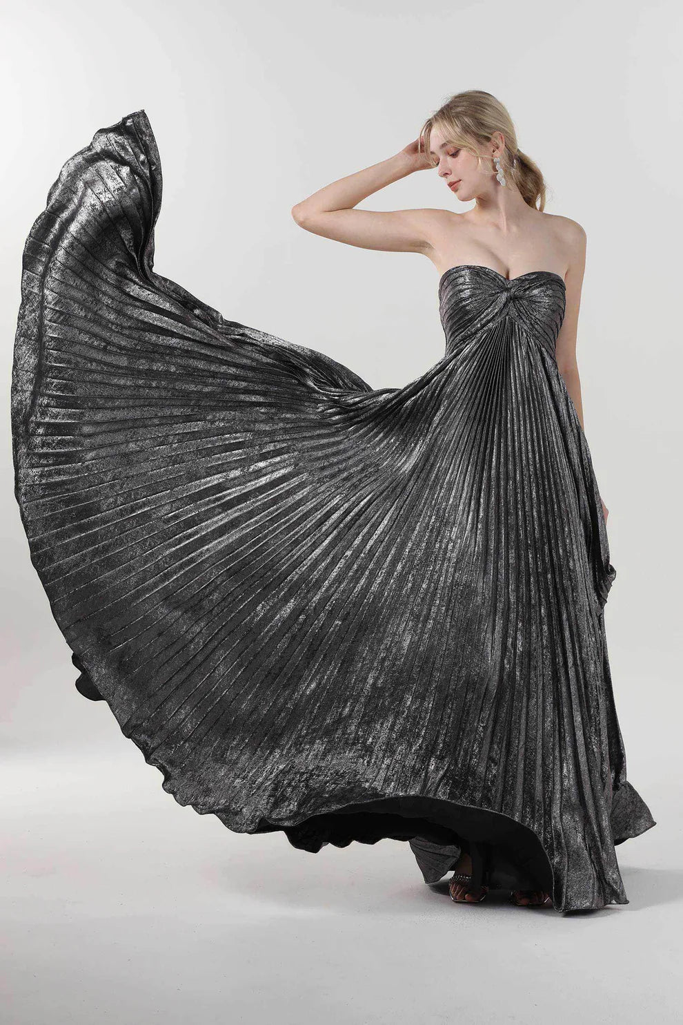 Gorgeous for ladies Strapless Sleeveless Metallic Pleated Ball Gown Maxi Dress Evening Dress