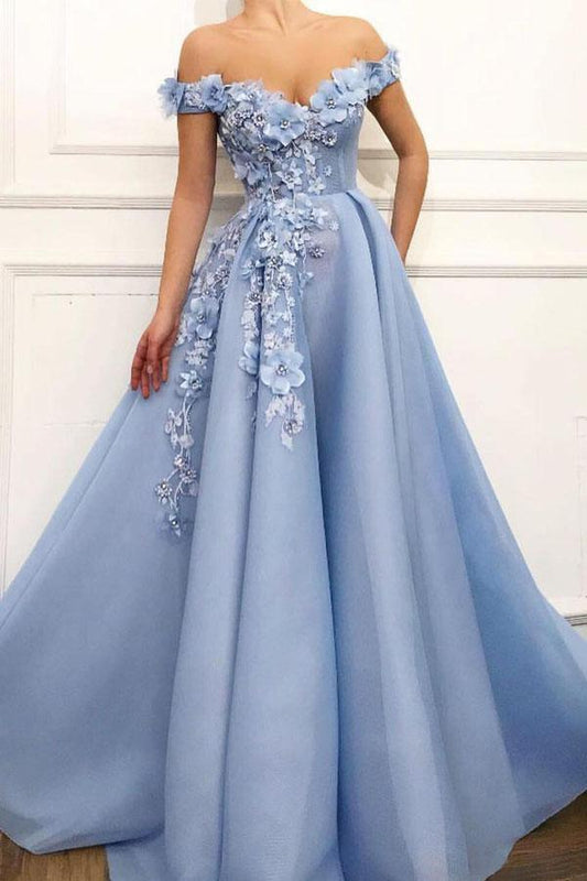Schulterfreies, langes, schönes Ballkleid mit Blumenapplikationen