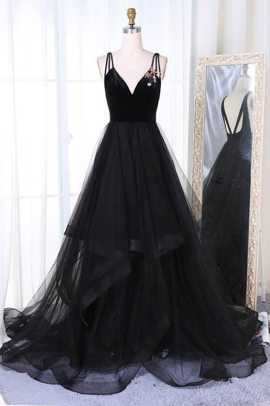 A-Linien-Ballkleid aus Tüll mit V-Ausschnitt und Schleppe, Plissee und Stufen