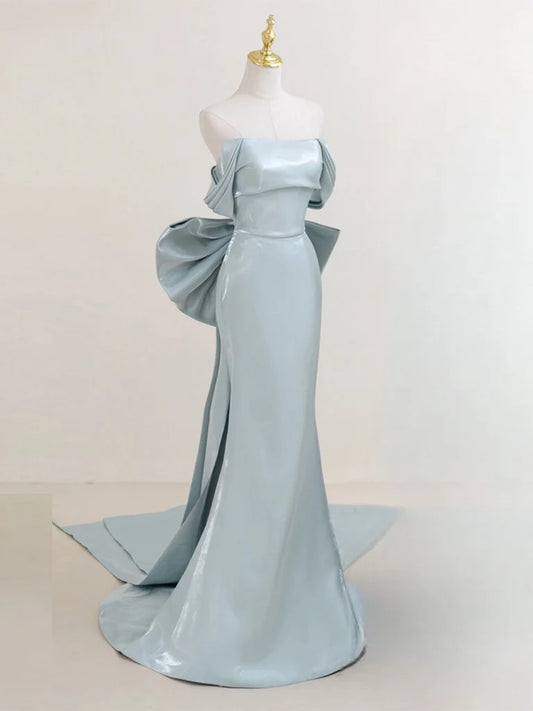 Schulterfreies langes Satin-Ballkleid