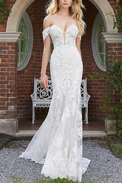 Vestidos de novia de sirena con hombros descubiertos y encaje