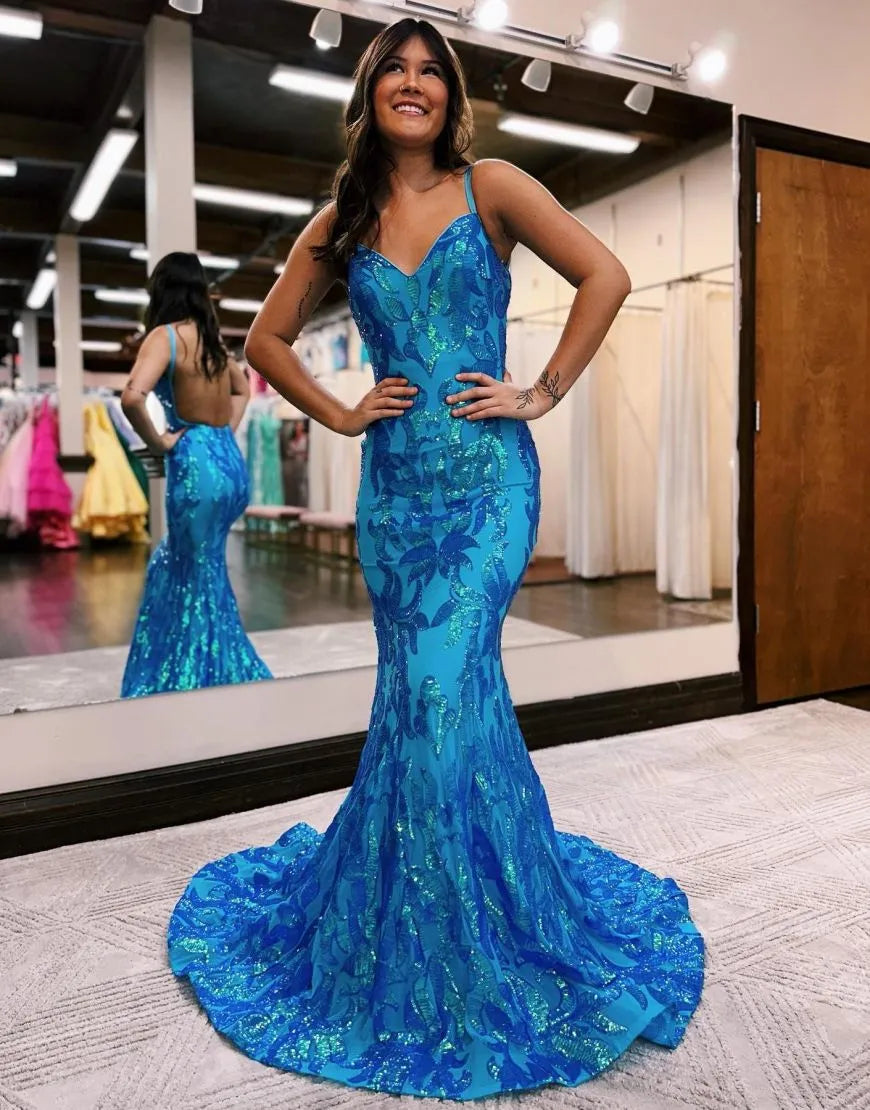 Vestido de fiesta con tirantes de sirena, espalda abierta y purpurina