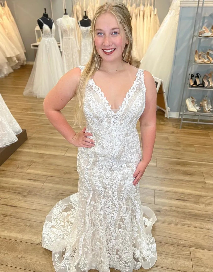 Mermaid V-Neck Open Back Court Train Lace Wedding Dress