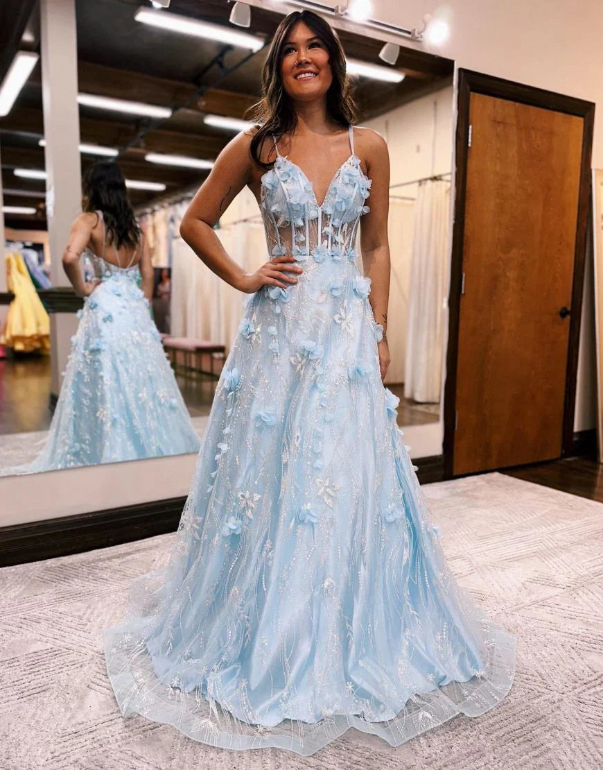 A-Linien-Ballkleid mit Spaghettiträgern und 3D-Blumen