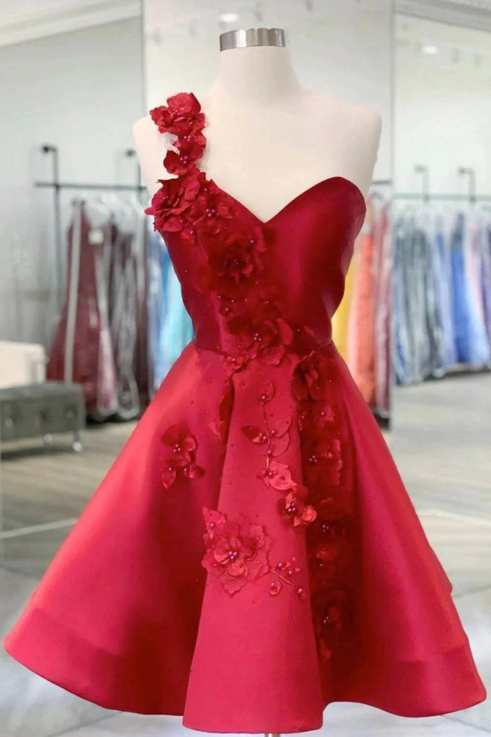 Rotes A-Linien-Heimkehrkleid mit One-Shoulder-Träger und Perlen