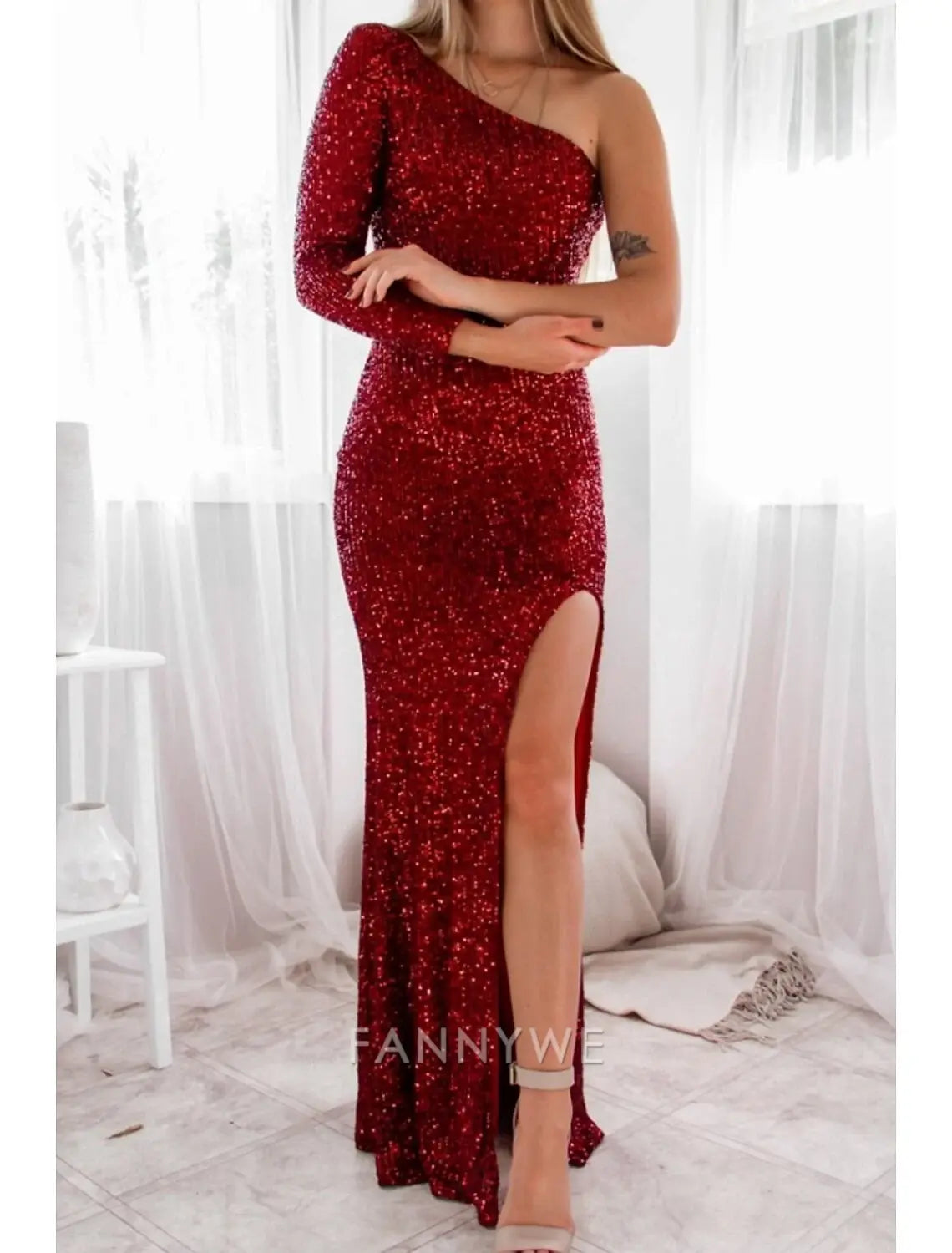 FannyWe Simple Sheath / Column Evening Gown Glittering Dress Engagement Formal Evening Floor Length Long Sleeve One Shoulder Sequined with Sequin Slit
