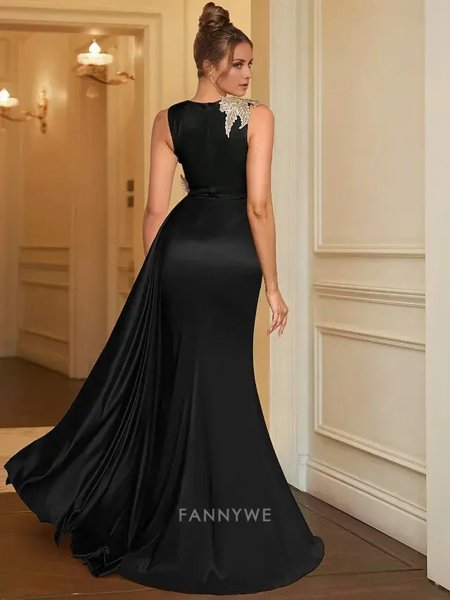 Sheath / Column Floor Length Evening Gown Ball Gown with Overskirt Formal Dress Elegant Black Dress Sleeveless Jewel Neck Christmas Formal Pocket Satin with Embroidery