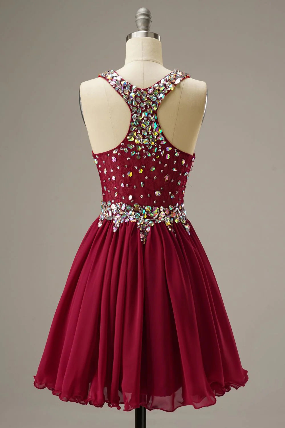 Vestido corto de fiesta mini con cuentas de cristal