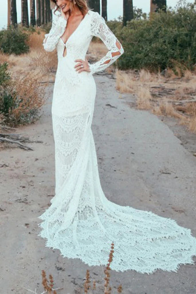 Vestidos de novia de sirena con escote en V y mangas largas con apliques