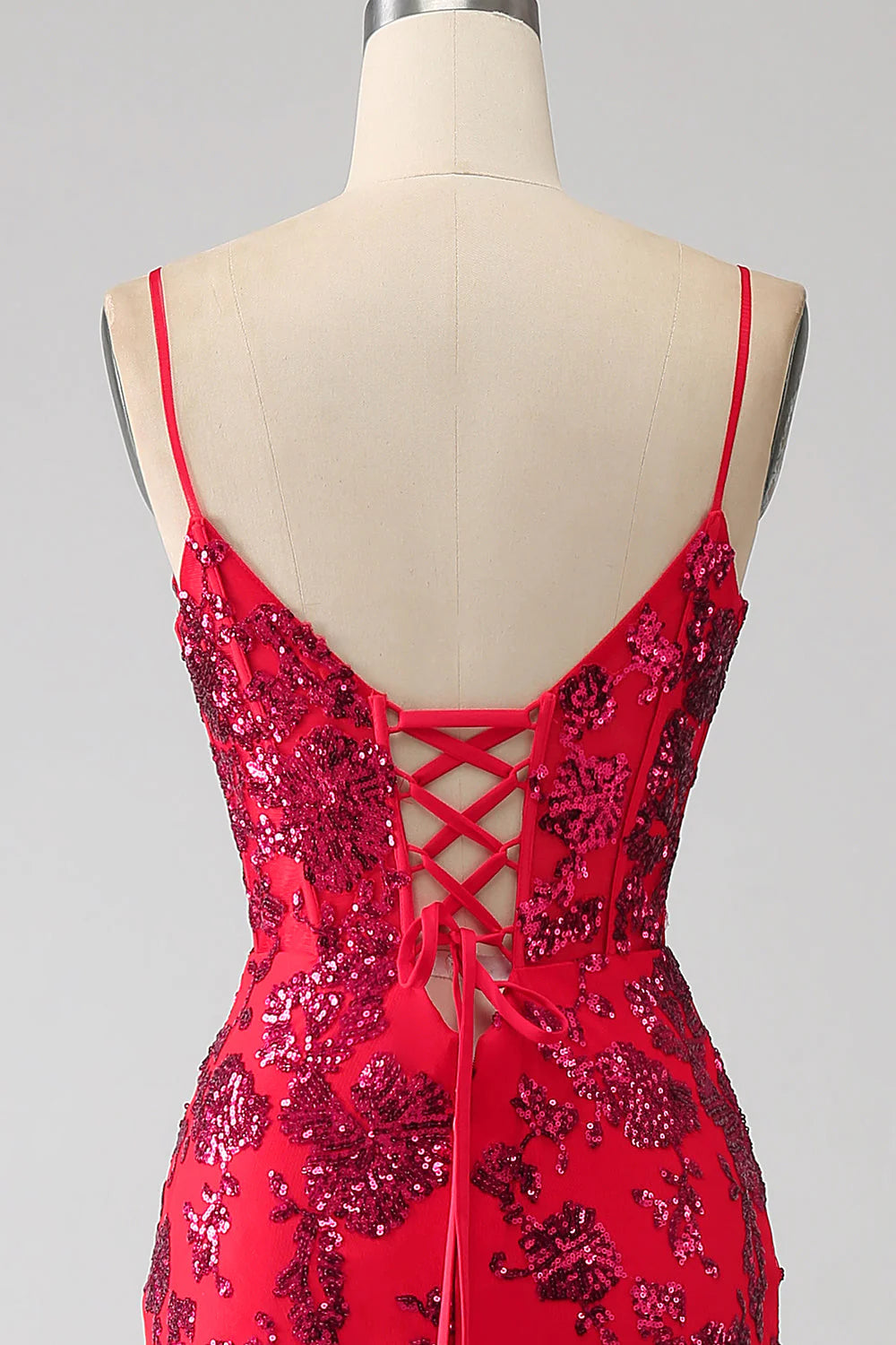 Vestido de fiesta de sirena con lentejuelas en rojo oscuro y abertura