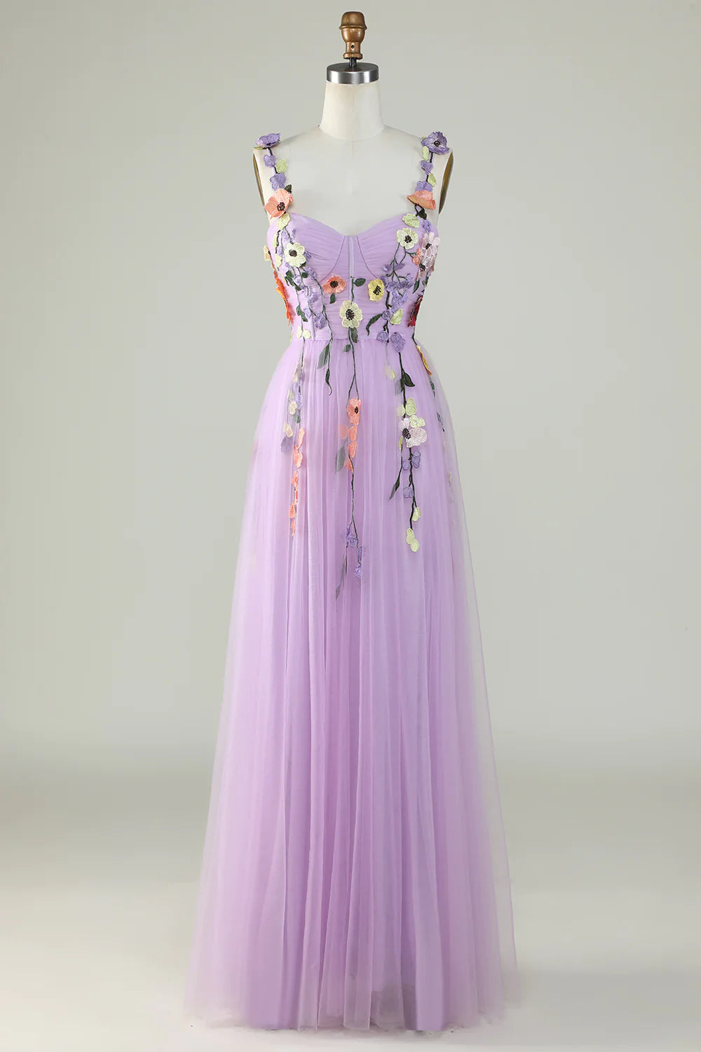 Vestido de fiesta morado con tirantes finos y flores 3D