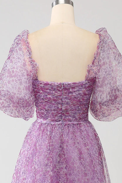 Lilafarbenes A-Linien-Ballkleid mit quadratischem Ausschnitt und halblangen Ärmeln
