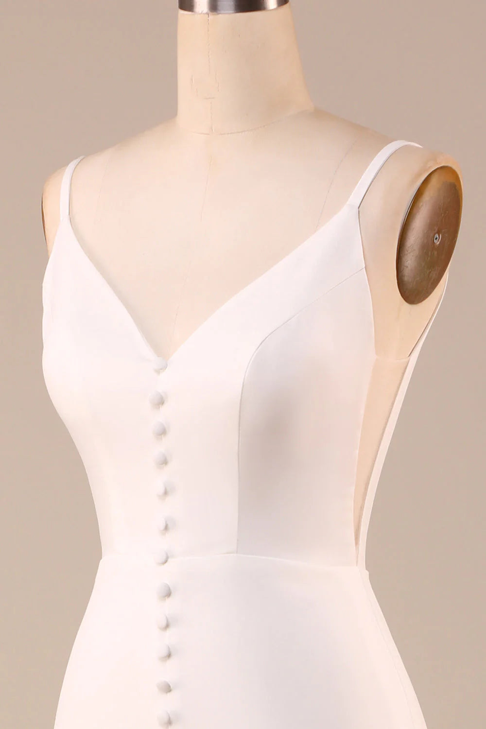 Schlichtes rückenfreies langes Brautkleid im Meerjungfrauenstil in Elfenbein mit Schlitz