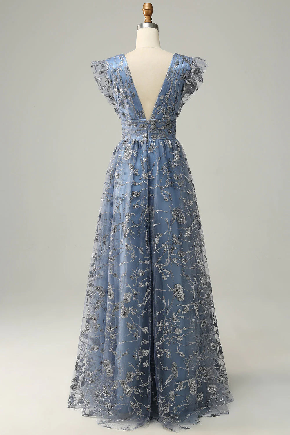 Vestido de fiesta de talla grande en gris y azul con escote en V profundo y bordado en línea A