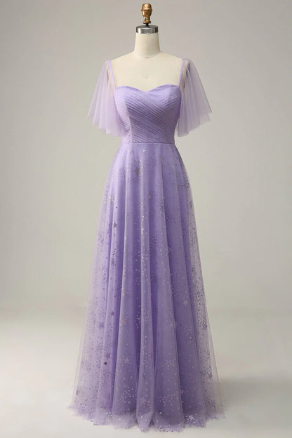 Vestido de fiesta lavanda con hombros descubiertos y volantes