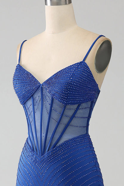 Vestido de fiesta con corsé de sirena azul real y cuentas