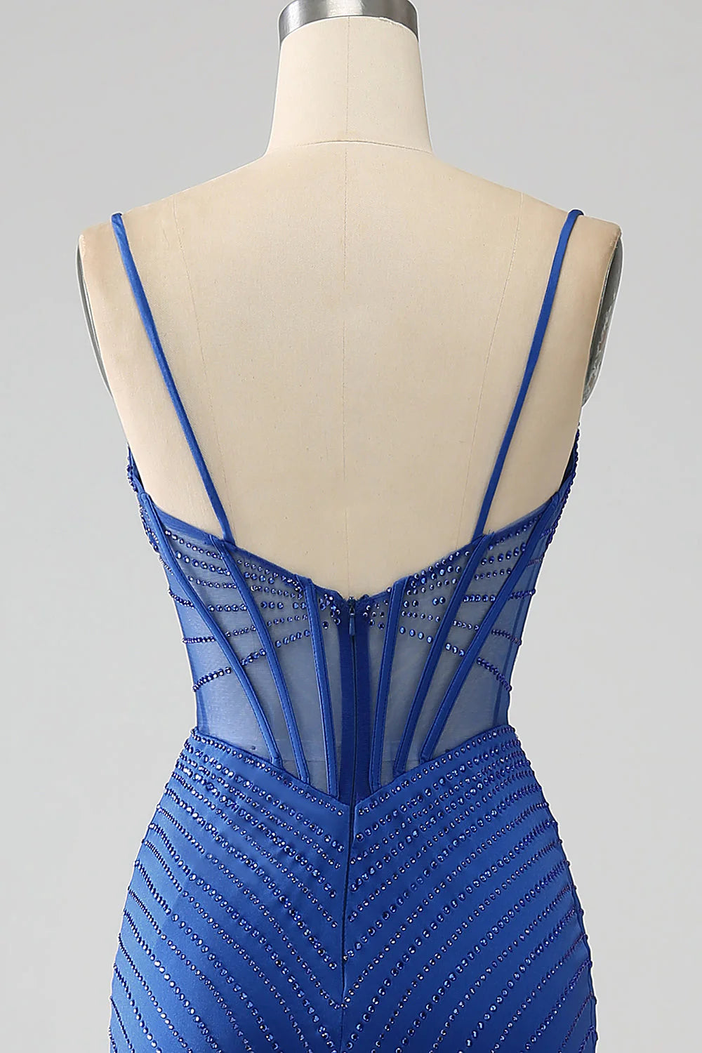 Vestido de fiesta con corsé de sirena azul real y cuentas