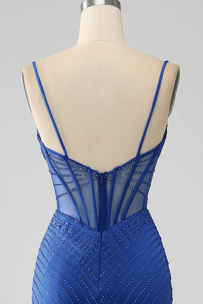 Vestido de fiesta con corsé de sirena azul real y cuentas