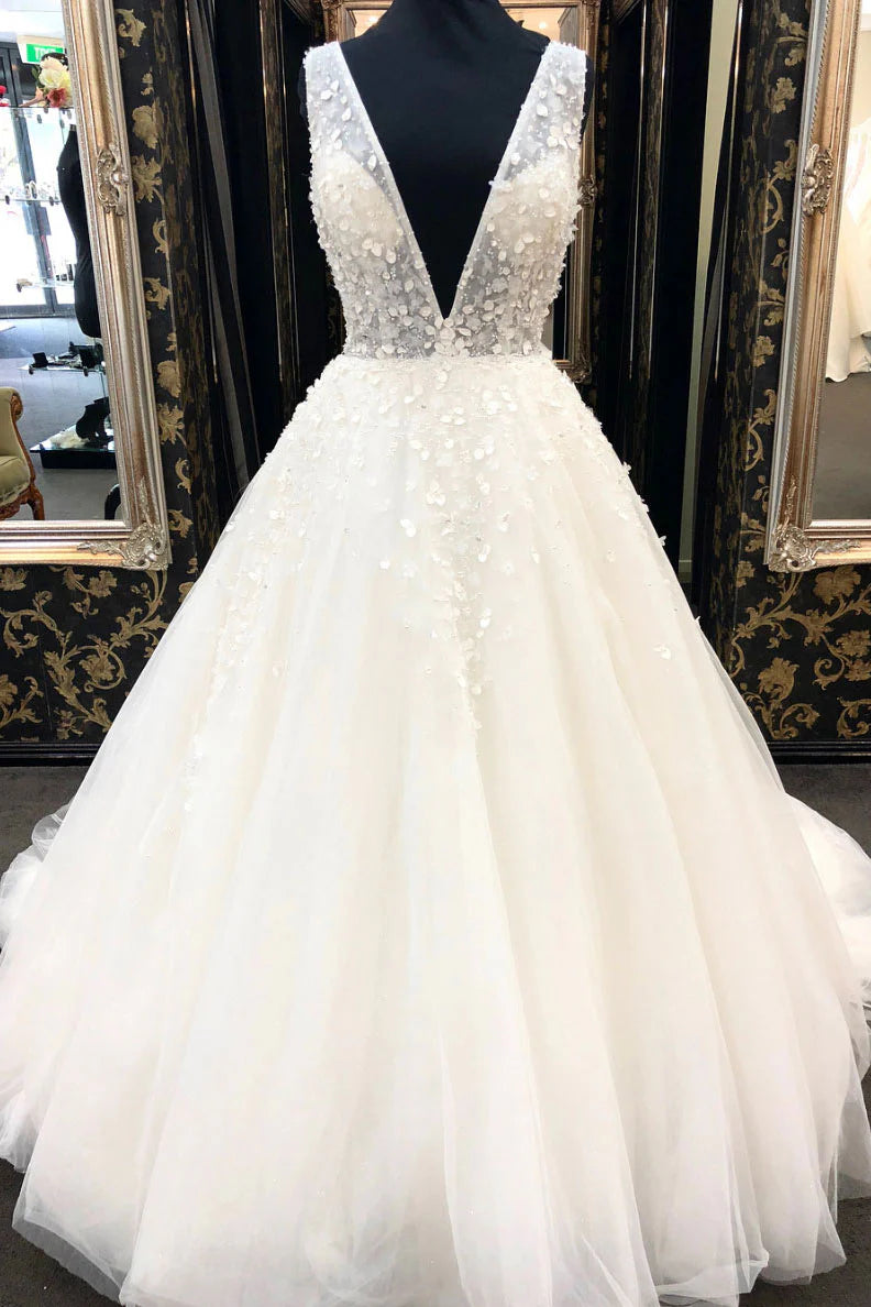 V neck tulle long Wedding Dresses