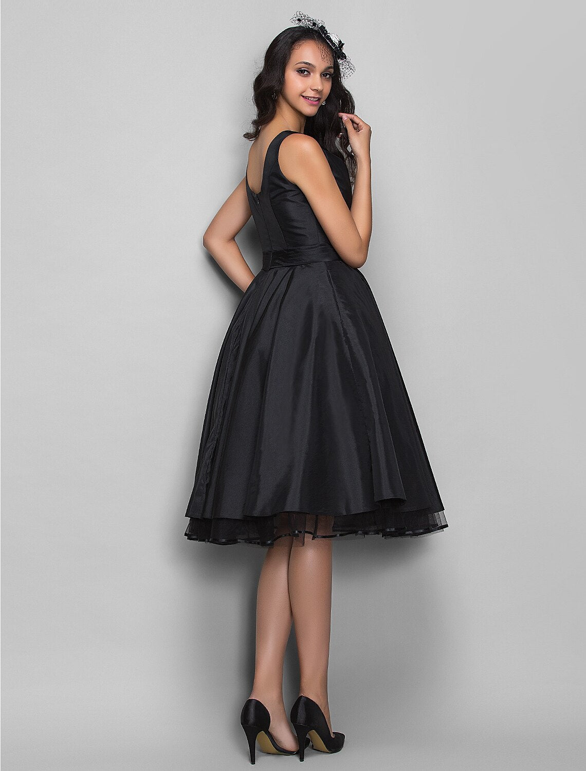 A-Line Cocktail Black Dress Vintage Dress Halloween Wedding Guest Knee Length Sleeveless V Neck Taffeta with Pleats Crystals