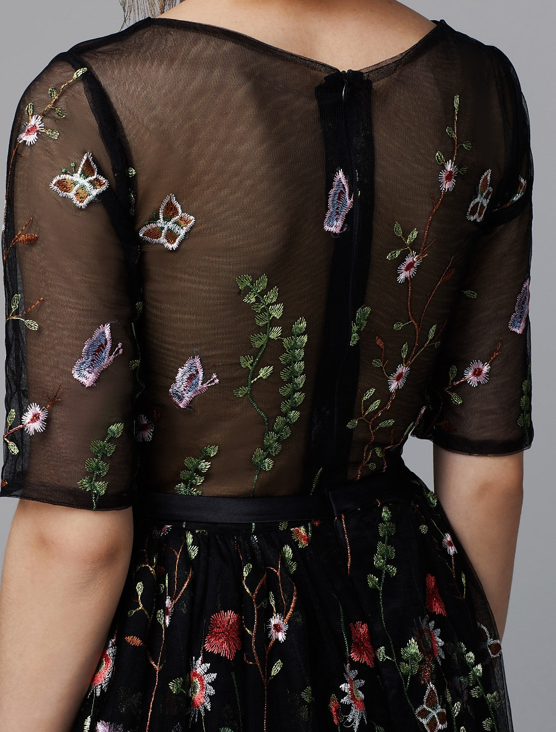 Vestido floral de corte A para invitada de boda, largo hasta la rodilla, media manga, cuello ilusión, encaje con apliques bordados