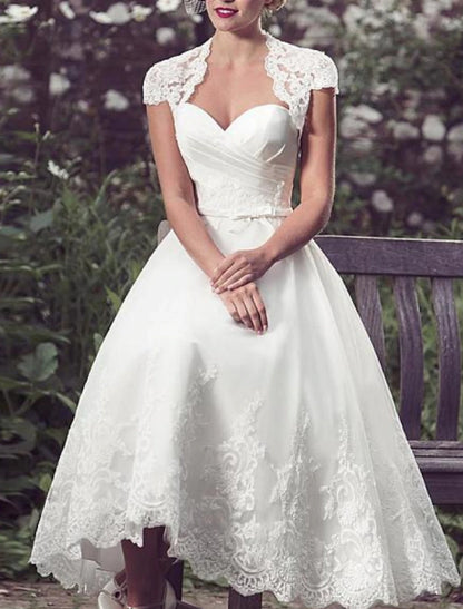 Vestidos de novia blancos cortos de recepción vintage de los años 40/50, vestidos de novia de corte A, escote corazón, mangas cortas, largo hasta la rodilla, de encaje con apliques