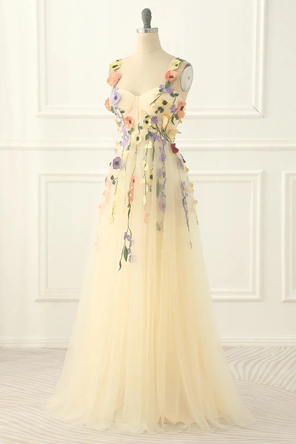 A Line Spaghetti Straps Long Tulle Prom Dress With Embroidery