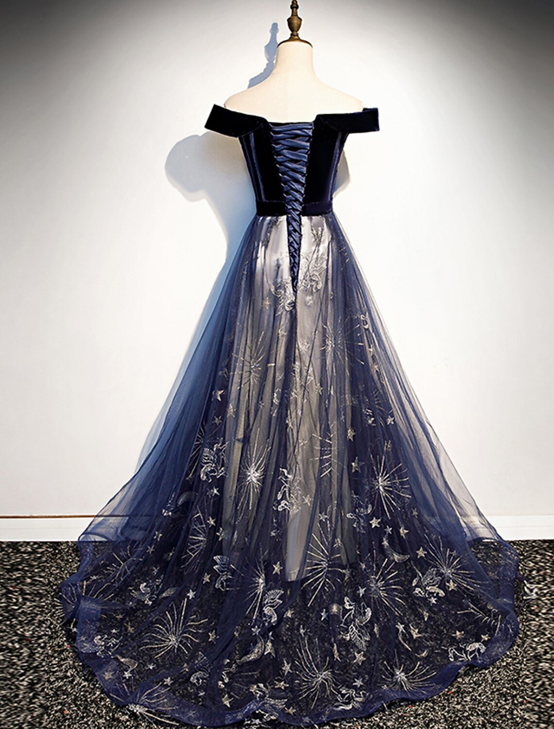 A-Line Elegant Floral Prom Formal Evening Dress Off Shoulder Short Sleeve Sweep / Brush Train Tulle with Pleats Pattern / Print