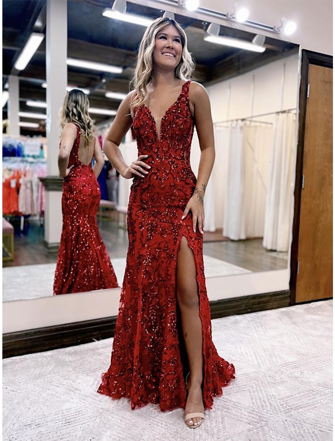 Vestidos de fiesta de sirena/trompeta con brillo y brillo, vestido formal para fiesta de bodas, cola larga/cepillo, sin mangas, cuello en V, lentejuelas, espalda descubierta con lentejuelas