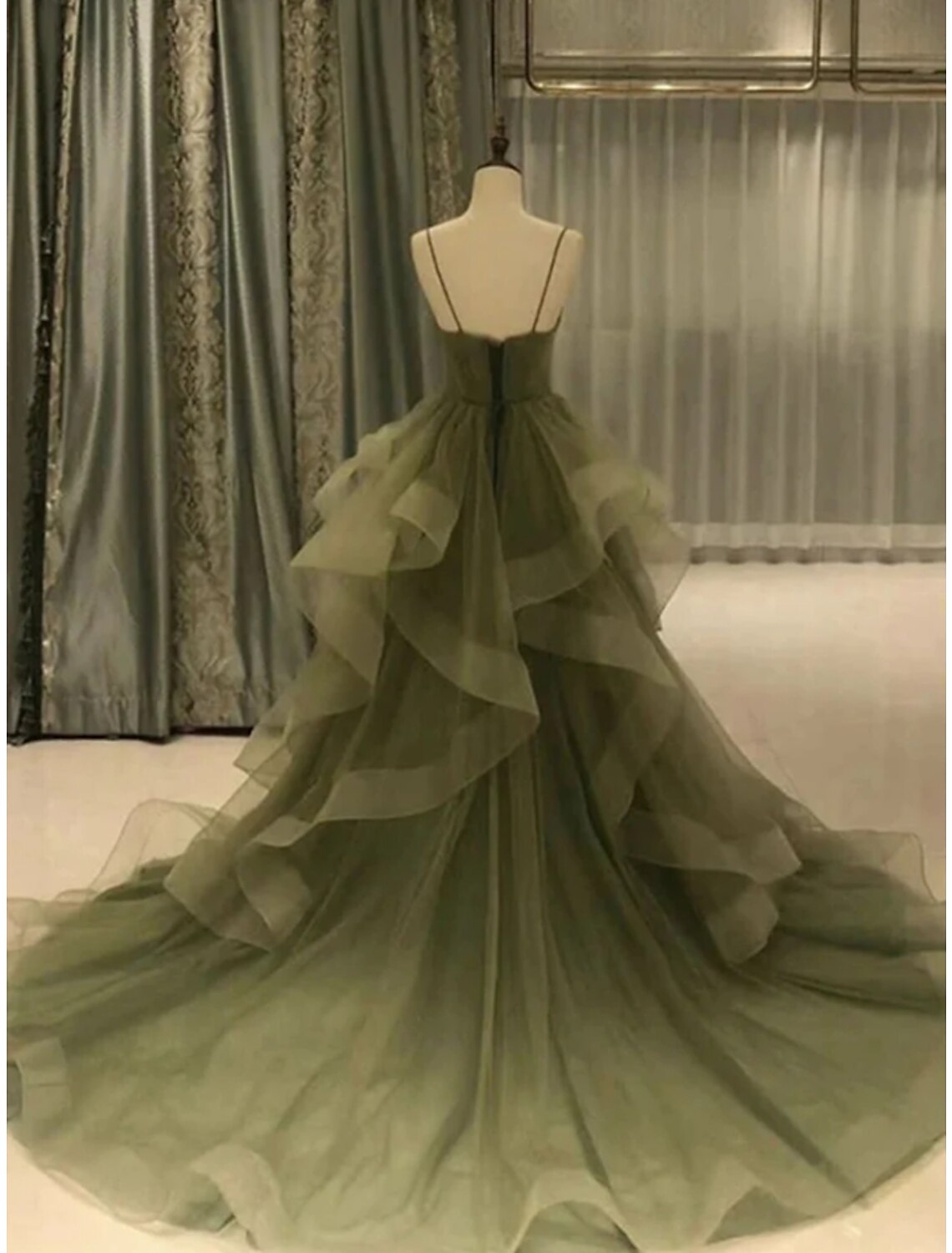 A-Line Prom Dresses Elegant Dress Formal Court Train Red Green Dress Sleeveless Spaghetti Strap Tulle with Pleats Ruffles