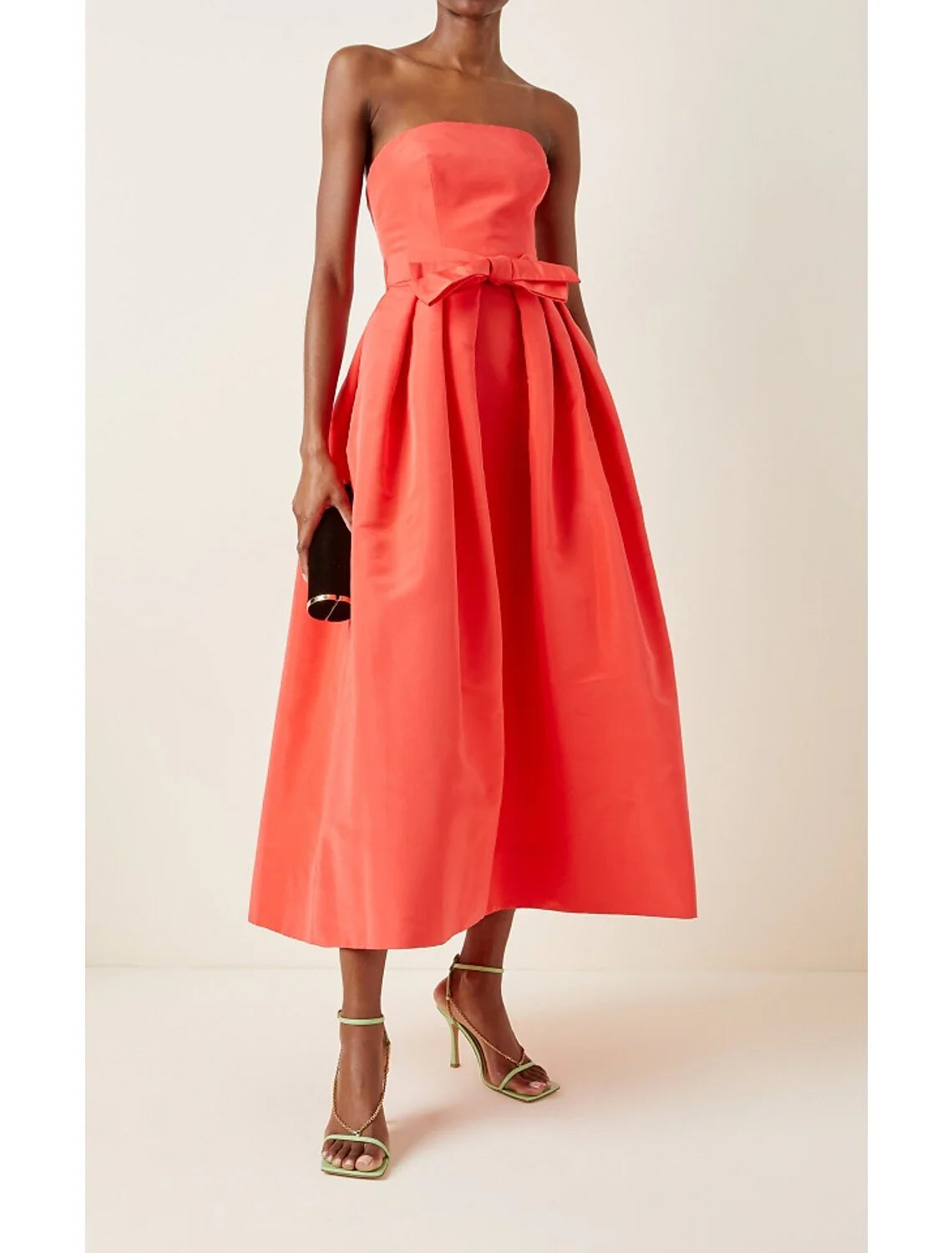 Vestidos de cóctel de corte A para invitados de boda, de longitud hasta la rodilla, sin mangas, sin tirantes, de satén con faja/cinta, color puro