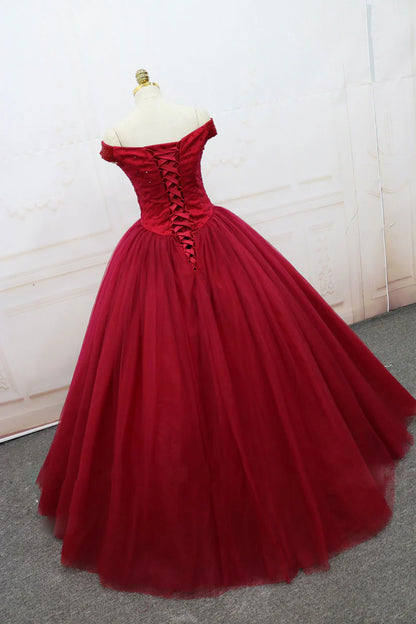 Vestido de fiesta largo de tul con hombros descubiertos