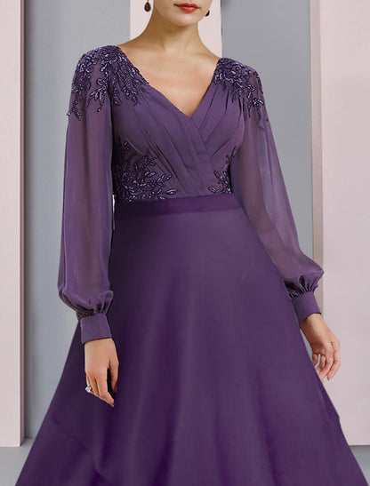 Vestido de madre de la novia con corte en forma de columna, elegante, cuello en V, asimétrico, de gasa, con encaje, manga larga y fruncido.