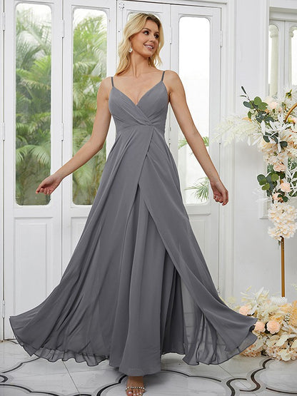 A-Linie/Princess-Linie Chiffon Rüschen V-Ausschnitt Ärmellos Bodenlang Brautjungfernkleider