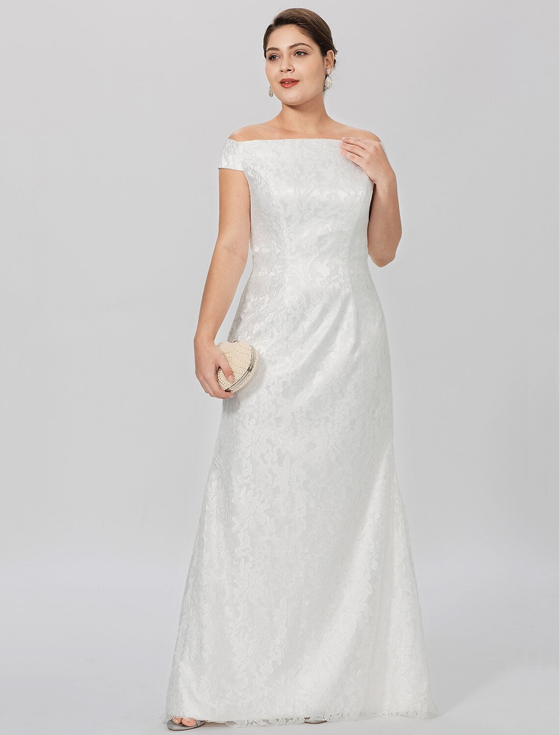 Sheath / Column Mother of the Bride Dress Formal Classic & Timeless Elegant & Luxurious Plus Size Off Shoulder Floor Length All Over Lace Short Sleeve No with Lace