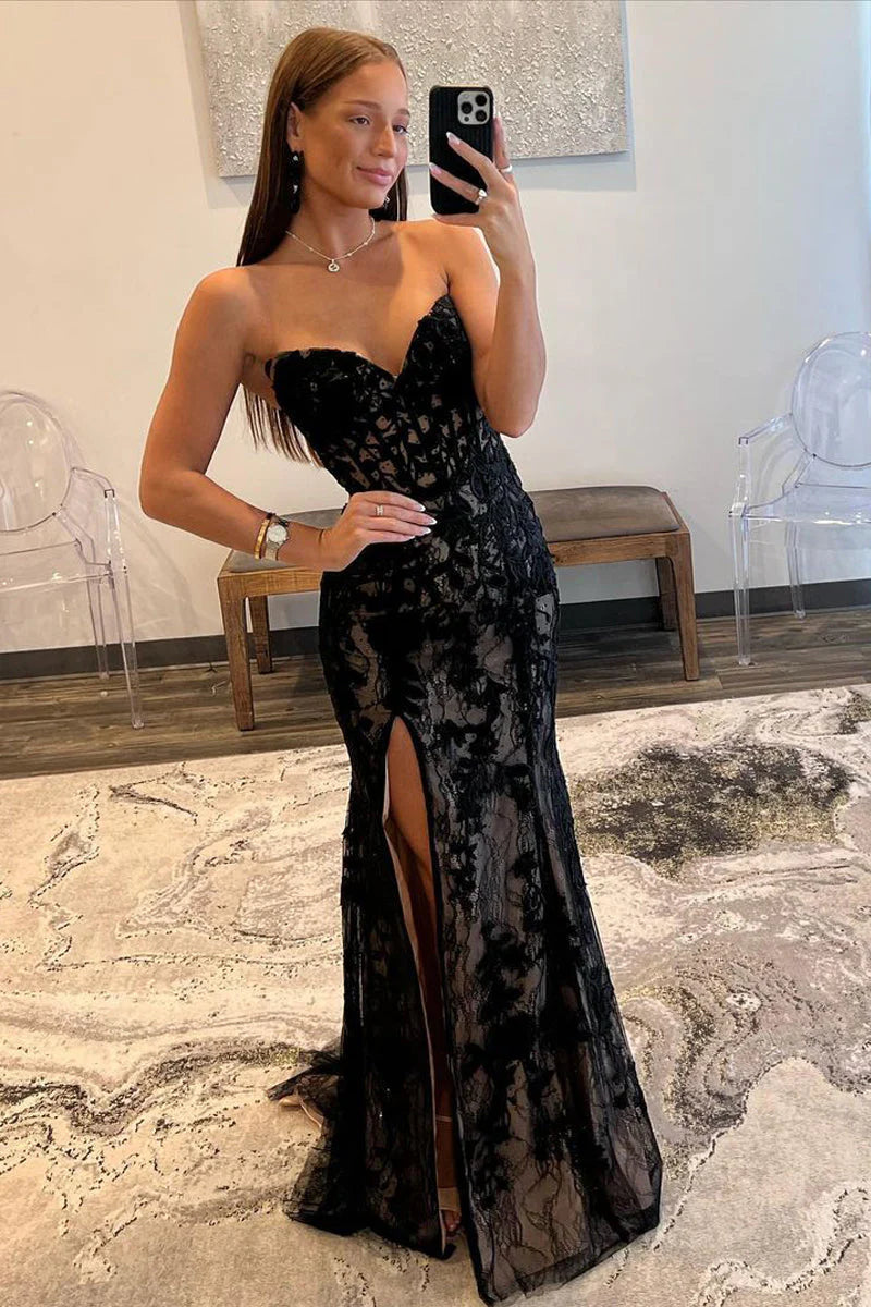 Vestido de fiesta de encaje sin tirantes de sirena con abertura