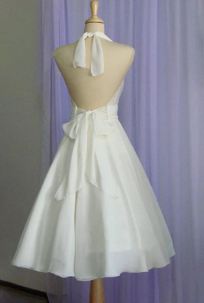 Vestido de novia de gasa con cuello de té