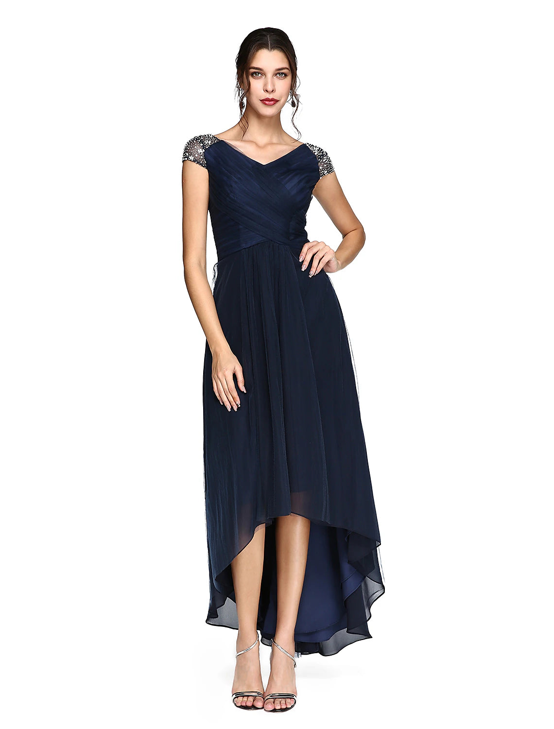 Vestido minimalista de corte tubo/columna para invitada de boda, baile de graduación, asimétrico, manga corta, escote en V, vestido de dama de honor, tul, espalda en V con pliegues entrecruzados y abalorios