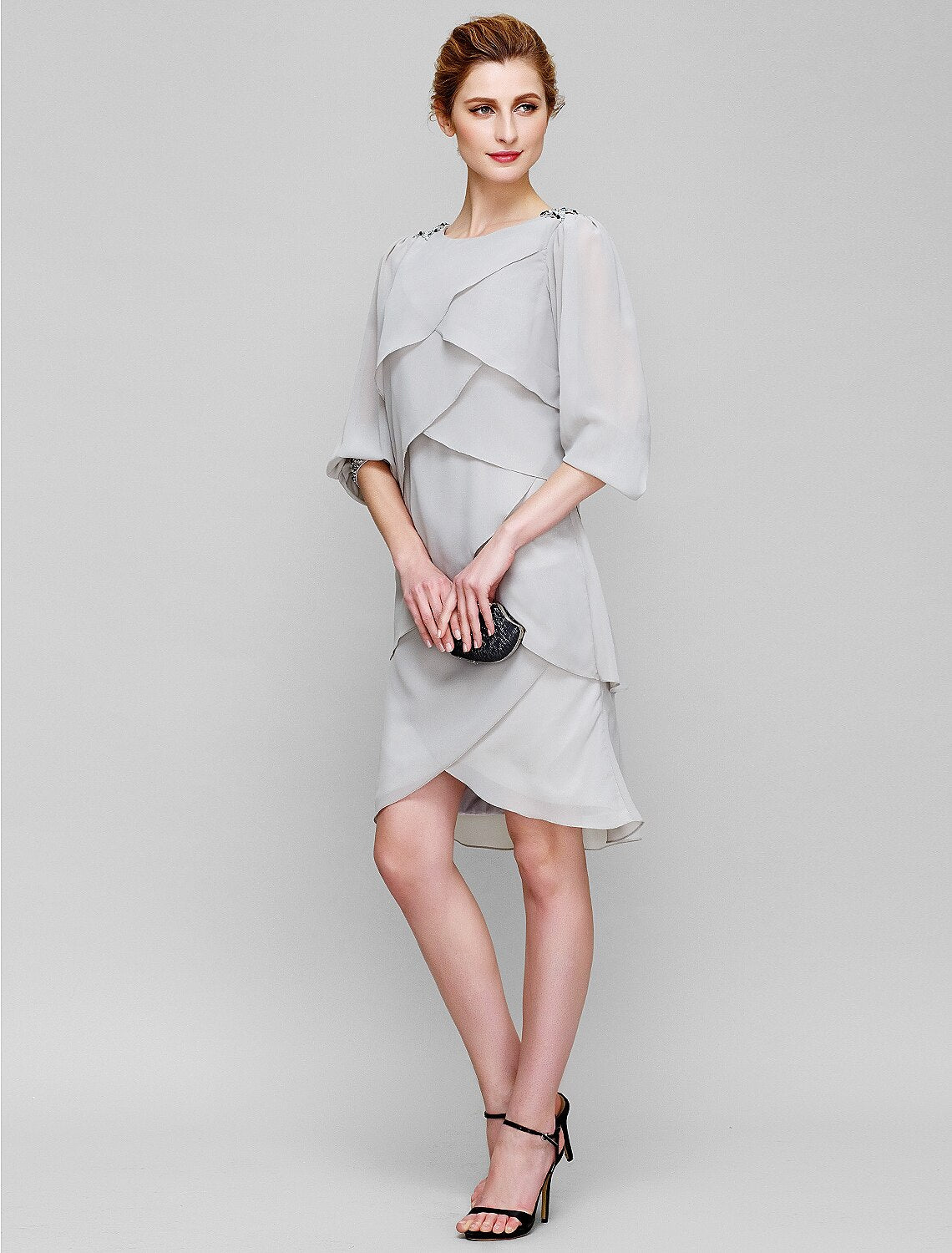 Sheath / Column Mother of the Bride Dress Scoop Neck Knee Length Chiffon Long Sleeve No with Beading