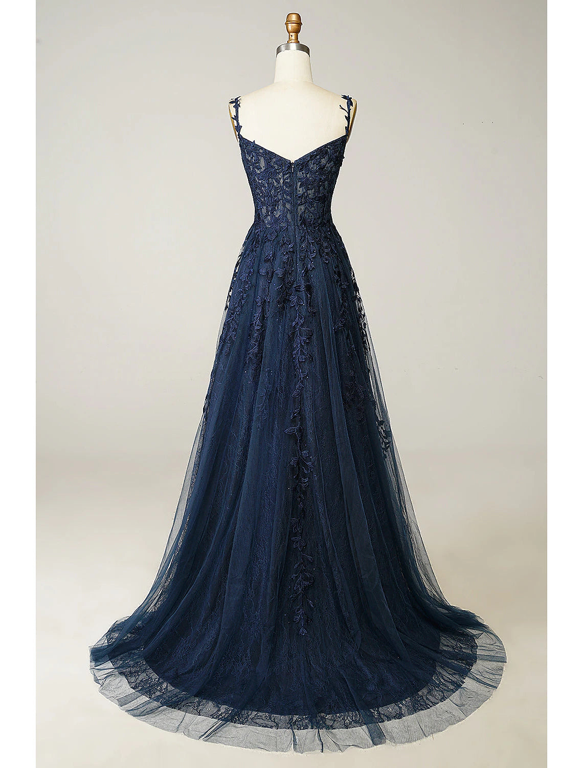 Vestido de fiesta de graduación de corte A, transparente, formal, con cola larga y escote corazón, sin mangas, de tul, sin espalda, con apliques de abertura y cuentas.