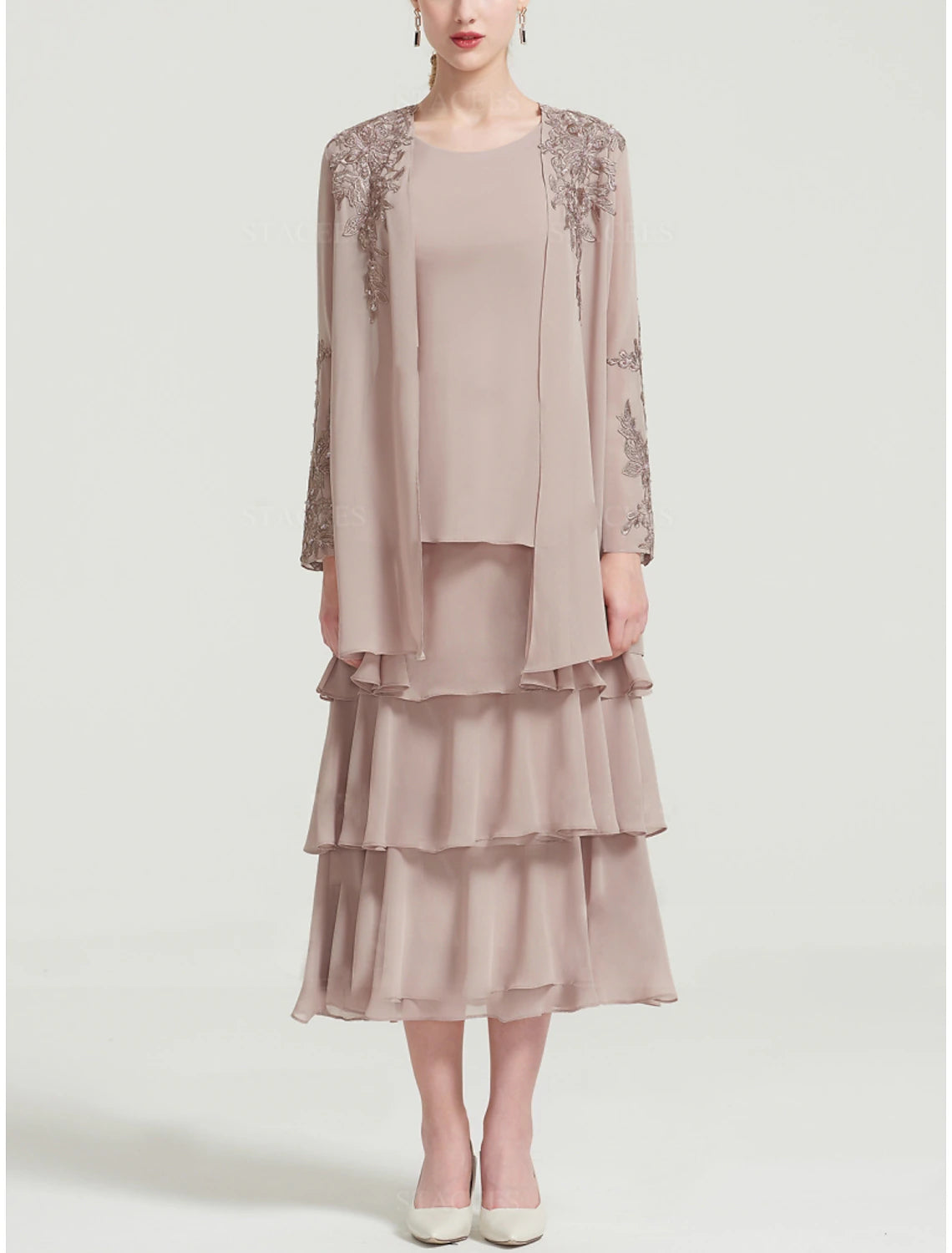 Sheath / Column Mother of the Bride Dress Wedding Guest Elegant Scoop Neck Tea Length Chiffon Long Sleeve with Tier Appliques Ruching