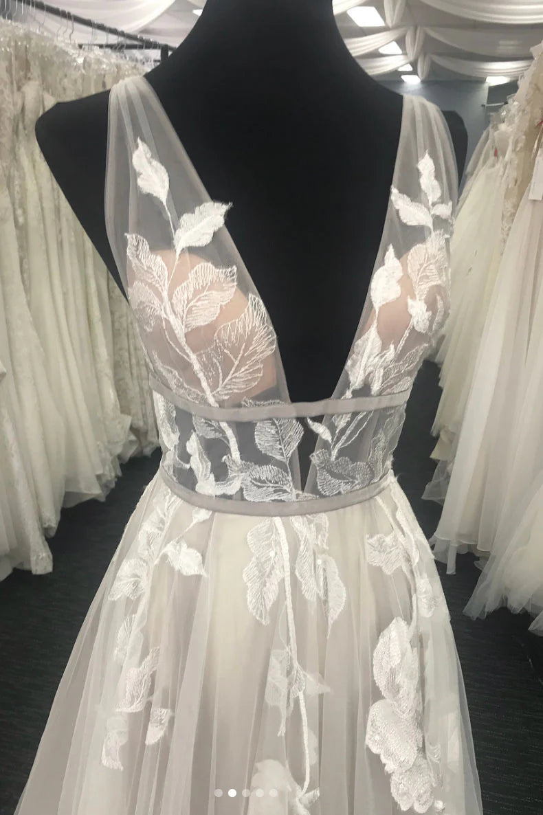 Tulle v neck long Wedding Dresses