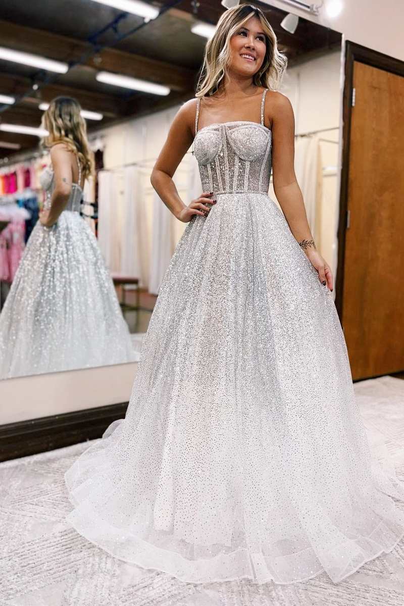 Vestido de fiesta de princesa con tirantes y lentejuelas de corte A