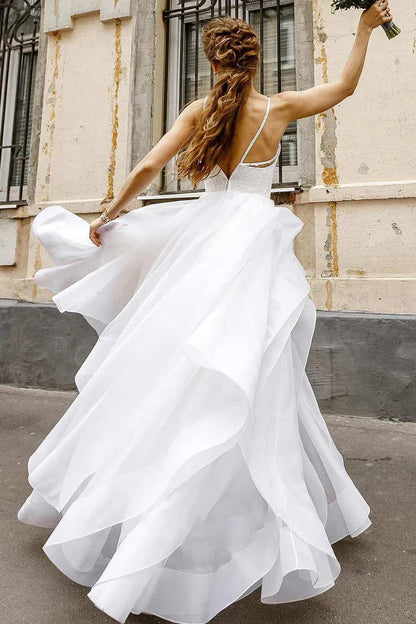 A-Linien-Brautkleid mit Spaghettiträgern und Spitzenoberteil