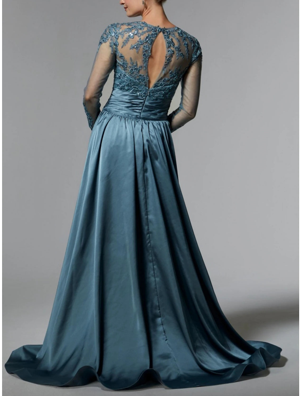 Vestido de sirena/trompeta para madre de la novia, elegante para invitadas de boda, escote joya, cola larga de barrido/cepillo, satén elástico, manga larga con fruncido de encaje y lentejuelas