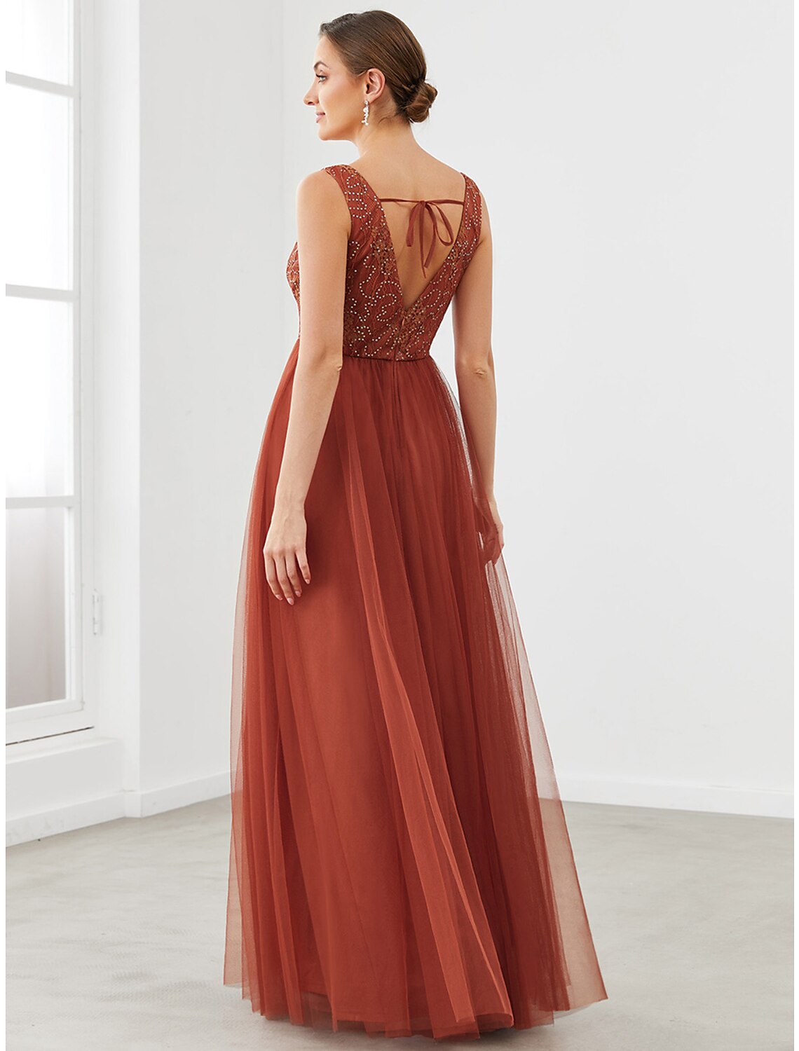 A-Linie Ballkleider Sparkle &amp; Shine Kleid Homecoming Hochzeitsgast Bodenlang Ärmellos V-Ausschnitt Tüll mit Drapierung Spleißen