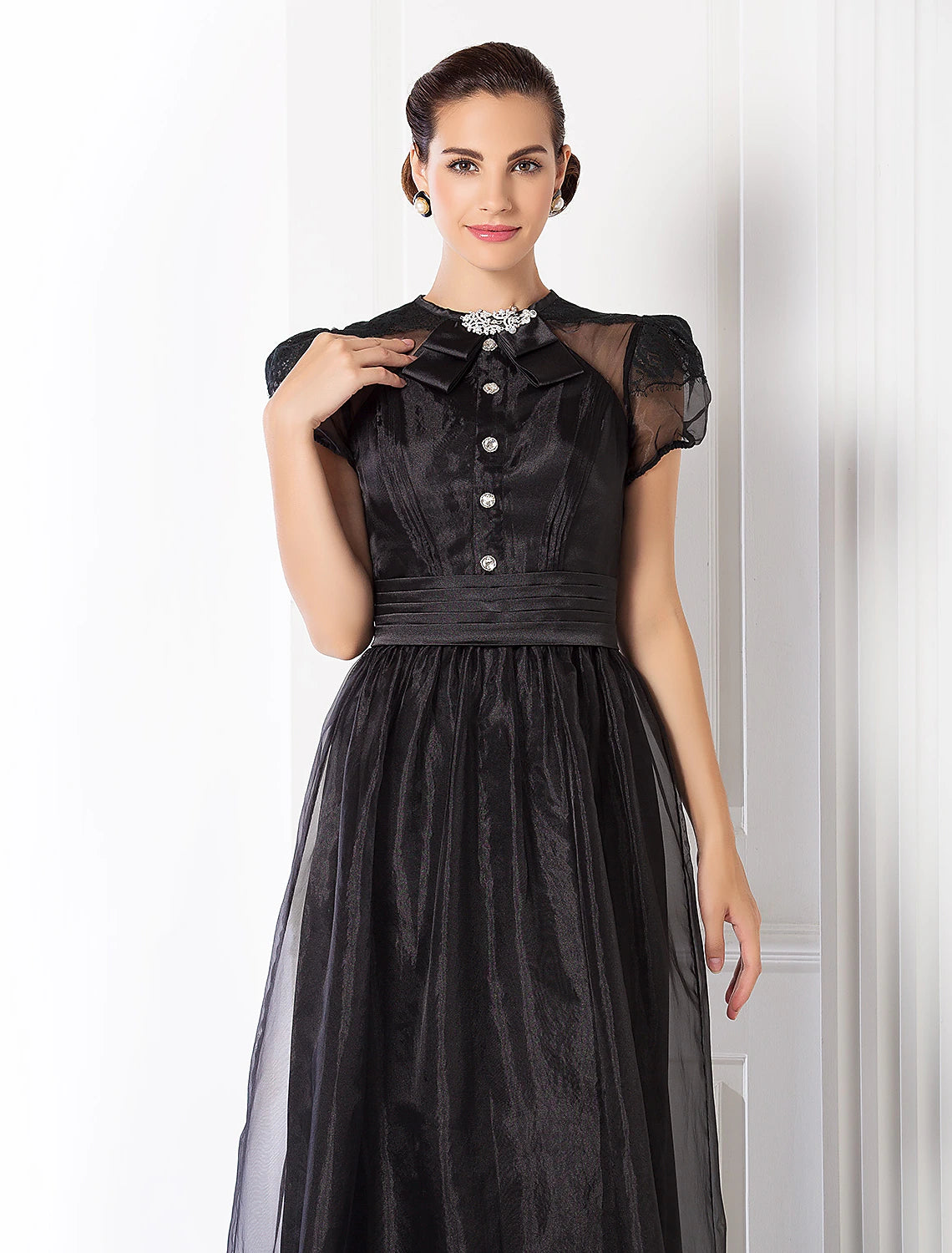 Sheath / Column Elegant Dress Prom Formal Evening Floor Length Short Sleeve Jewel Neck Organza with Lace Sash / Ribbon Ruched