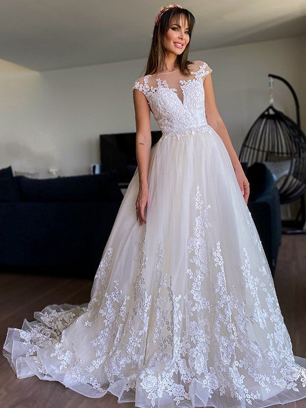 Vestidos de novia de corte A/princesa con apliques de tul, escote en V, sin mangas y cola de corte